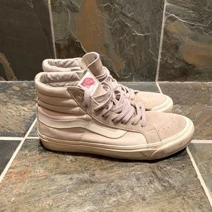 Men’s cream high top vans. Size 9